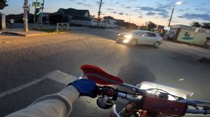 ВЕЧЕРНЯЯ ПОКАТУШКА ПО ГОРОДУ НА KAYO K6R + ВСТРЕЧА С ДПС