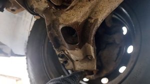 снятие рычага и замена сайлентблока Fiat Palio