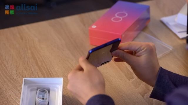 Почти флагман за $250. Распаковка и Обзор Xiaomi Mi 8 Lite. смотреть онлайн