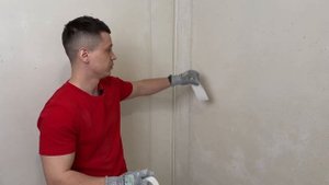 Штукатурим стены вместе с Артемом Чибой