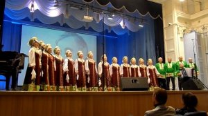 За окошком вьюга белая. Поёт народный хор им.Владимира Шульги.