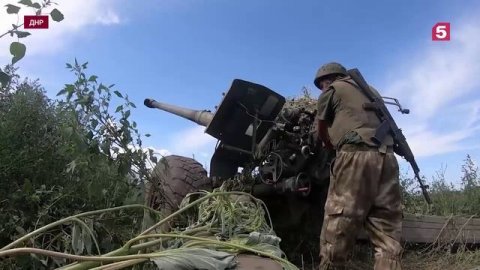 Видео с передовой как войска России занимают Соледар.