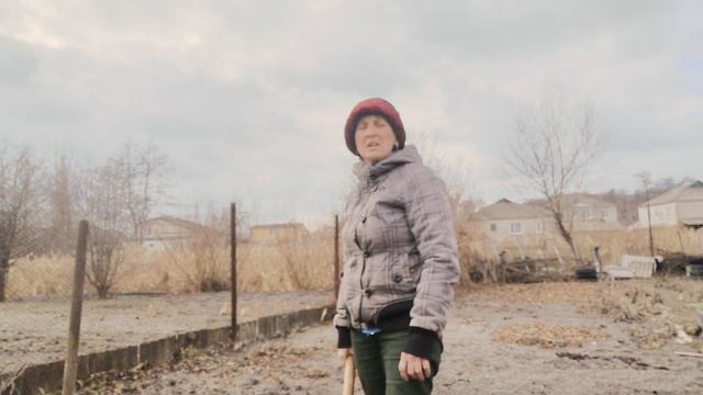 Люблю весну, граблі, лопату.... смотреть онлайн