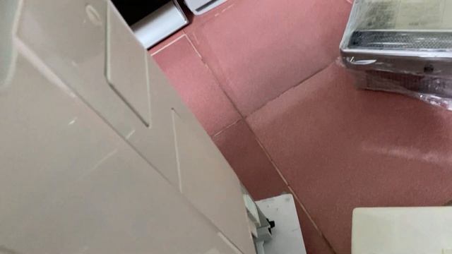 Lọc không khí kiêm hút ẩm.Daikin 4.1 MCZ65M-W 2011 giá 3.8 triệu.Hotline Zalo 0928338688 смотреть онлайн