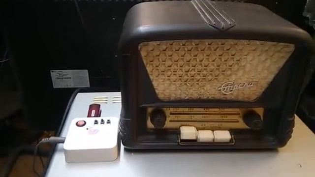 Радиоприемник малогабаритный "Стрела" СССР. смотреть онлайн