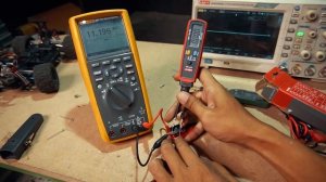 Review multitester UNI T UT116A