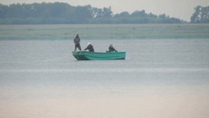 Озеро Урефты, Челябинская обл. (как местные ставят сети!)