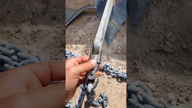 Как правильно крепить якорь к цепи через вертлюг? How to attach anchor to a chain with a swivel?