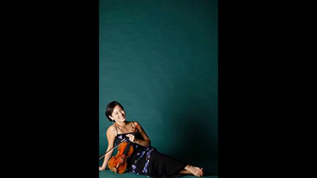 Catherine Cho (age 20!) plays Korngold Violin Concerto Op. 35 in D Major (1945) смотреть онлайн