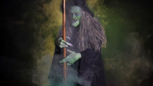 Witches Brew Wicked Witch Animatronic Halloween Prop with Smoking Cauldron смотреть онлайн