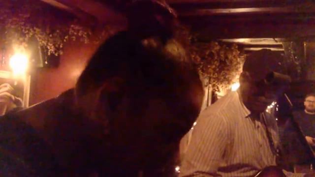 Tania Evans' steaming version of Long Train Runnin' смотреть онлайн