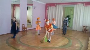 Неделя театра. Постановка гр.8 "Большой секрет для маленькой компании"