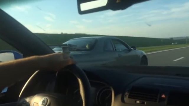 Nissan GTR 34 - SKODA RS смотреть онлайн