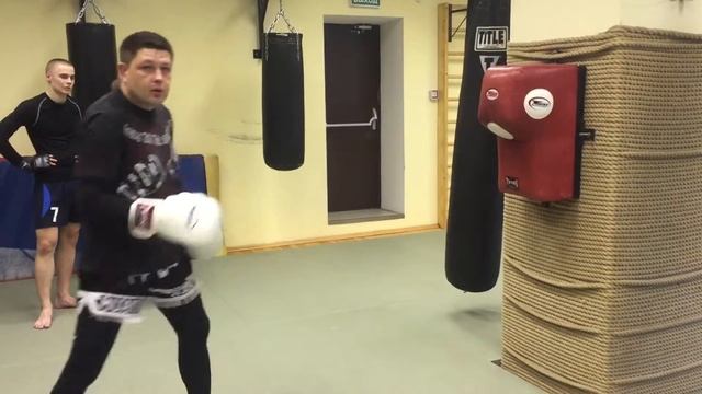 Удар стрела или суперменпанч. Тренировка ММА. FightBRO.ru - Москва, Таганская