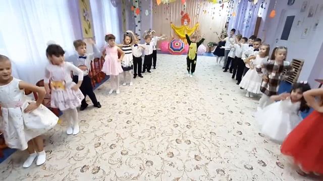 "Здравствуй, Осень Золотая!". Подготовительная к школе группа "Казачата", д/с №8 "Буратино" смотреть онлайн