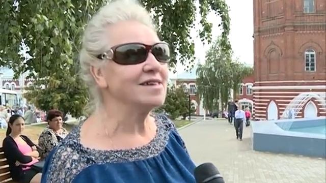 Современно и красиво: в Ельце после реконструкции был открыт фонтан Победы смотреть онлайн