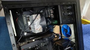 MONTECH GAMMA II 750 Трещит кулер с коробки 9 и 37 секунда