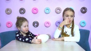 Лера Шевченко в видеоролике "Дети пробуют"  - для сети детских ресторанов Ribambelle