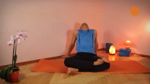 Как сесть в позу лотоса [курс СОВЕРШЕННАЯ ГИБКОСТЬ]