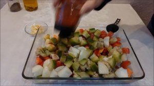 Куриная грудка с овощами в духовке.