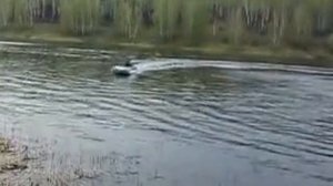 Стеклопластиковая лодка Романтика 2. Выход на берег.