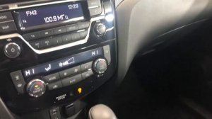 Ниссан Х-Трайл 2017 г. (Nissan X-trail) панель приборов, момент запуска двигателя.