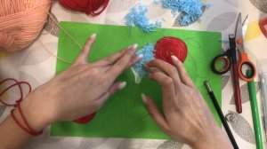 Аппликация из пряжи . Ёжик