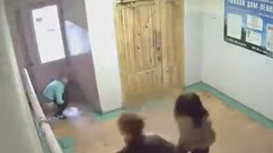 Видео с камеры наблюдения Неожиданно 18+