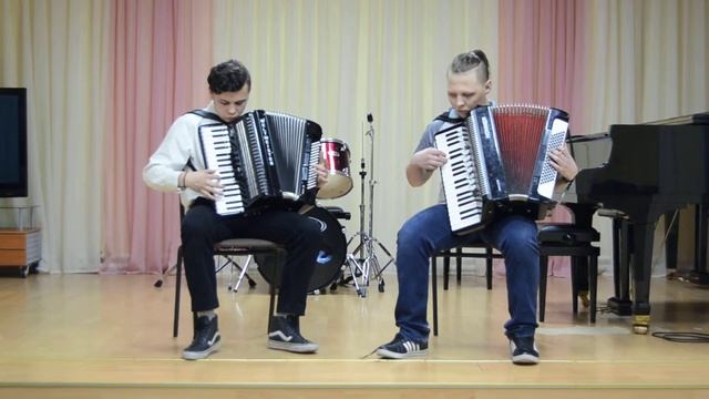Дуэт аккордеонистов г. Мурманск - Кубанская залихватская смотреть онлайн