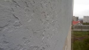 Декоративная штукатурка на фасаде из обычного клея для фасадов