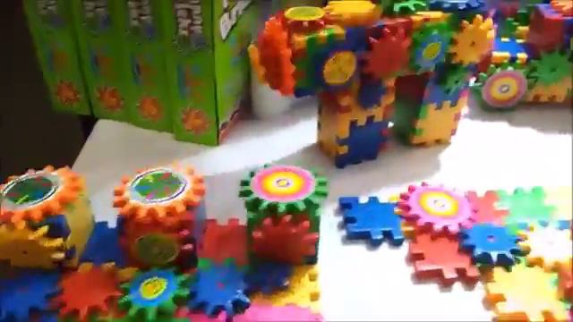 Развивающая 3D головоломка Funny Bricks смотреть онлайн