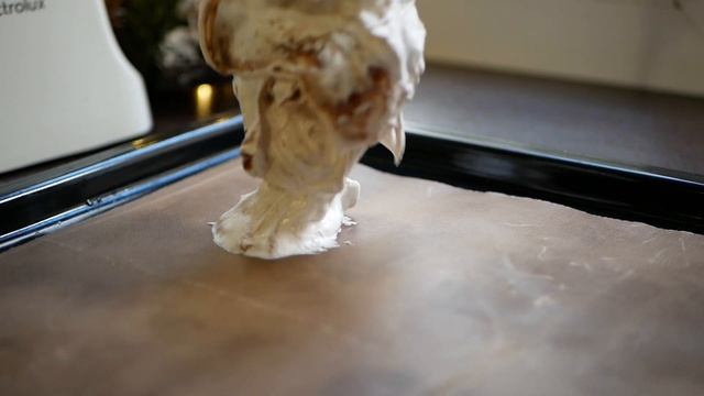 Мраморное БЕЗЕ | Что Приготовить Из Яичных БЕЛКОВ!? смотреть онлайн