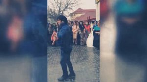Чеченская лезгинка красавчик зубайра очень хороший лезгинка👈👈