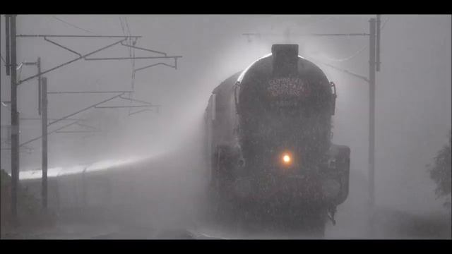 ЗВУК ПОЕЗДА И ДОЖДЯ 2 часа для сна Night train in the rain relaxing sleep sound Train sound.mp4