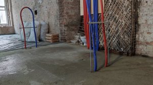 Стандартный "пирог" стяжки по профлисту в старом фонде СПб. Апрель 2024