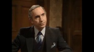 Да, господин министр. Сколько у нас работает в этом ведомстве?