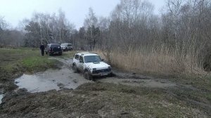 4-е отделение. Паджеро шеви нива и нива 3д на блокировках устроили гряземес.