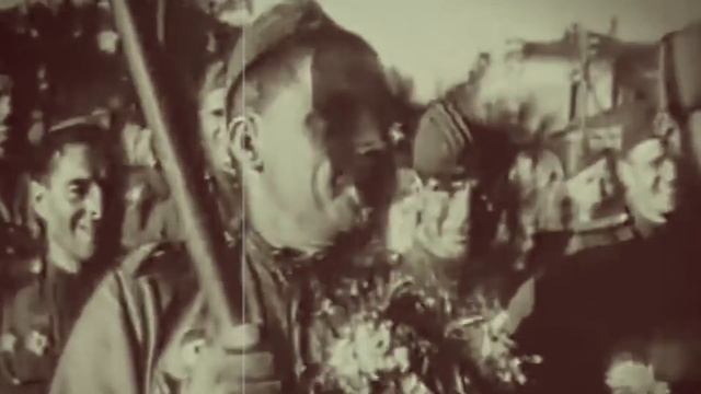 Поздравляем с ВЕЛИКИМ ПРАЗДНИКОМ ПОБЕДЫ! смотреть онлайн