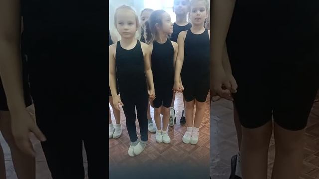 #Уроки вокала для малышей.Попевки для детей от 5-6 лет смотреть онлайн