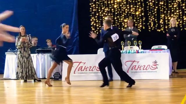 Огни Столицы Матвей Гришко - Мария Хаткевич Юниоры 2 RS 1/2 Самба смотреть онлайн