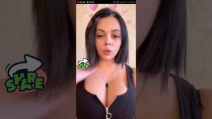 Девушка большой сискам жажигает на биго