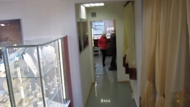 Ночь распродаж в ЮЦ Золотой телец смотреть онлайн