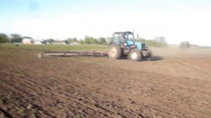 Боронование на тракторе МТЗ 1221 с агрегатом из 24 борон