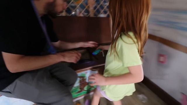 BUG CATCHiNG with NiKO and ADLEY!! Learning about Rare Bugs found on pirate island irl & in Roblox смотреть онлайн