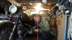 Запуск мотоцикла Ирбит М-61(урал) после года простоя