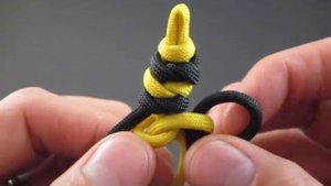 How to Make a Paracord Bumblebee (Necklace) by TIAT
