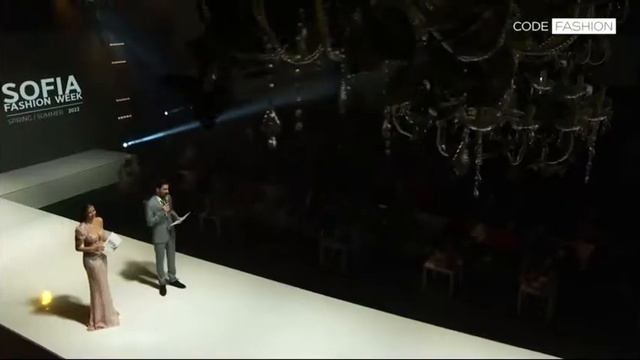 Теодор Тодоров - Тео водещ на Sofia Fashion Week 2022 /финална вечер/