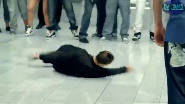 The-Caesars---Jerk-it-Out.mp4 смотреть онлайн