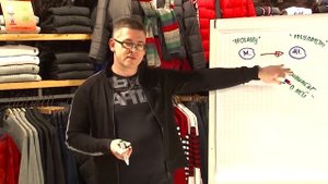 Личная жизнь продавца и покупателя в магазине