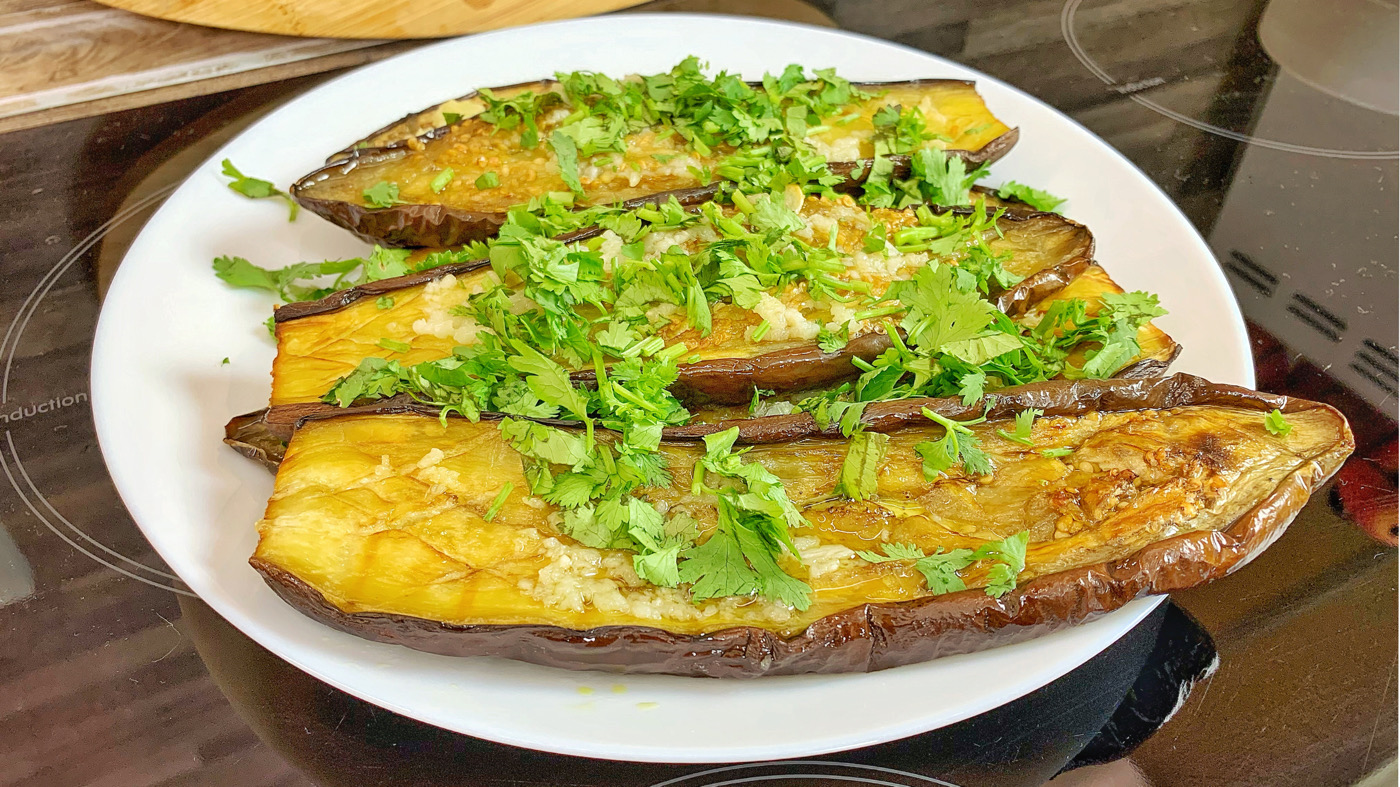 Как приготовить БАКЛАЖАНЫ В ДУХОВКЕ быстро и вкусно. Баклажаны рецепт с чесноком